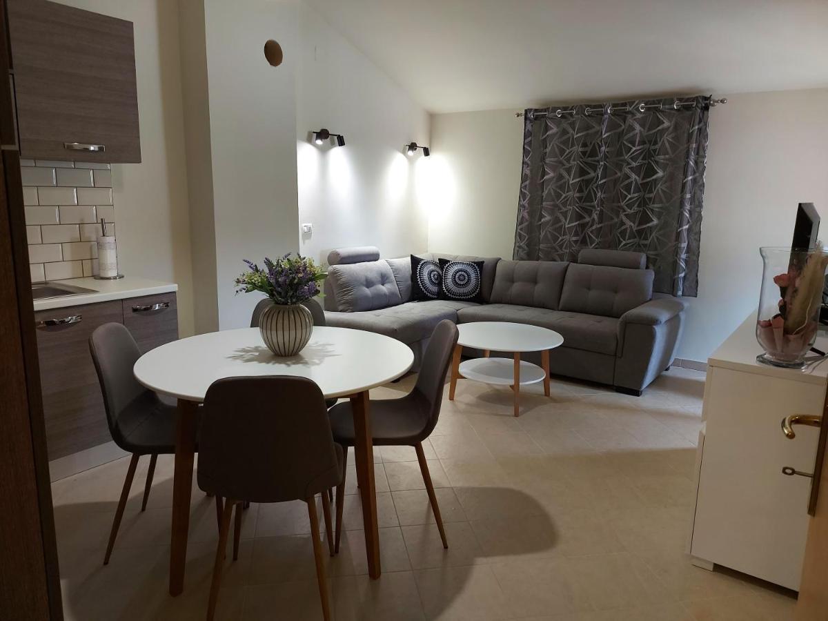 Apartment Marta Banjole Εξωτερικό φωτογραφία